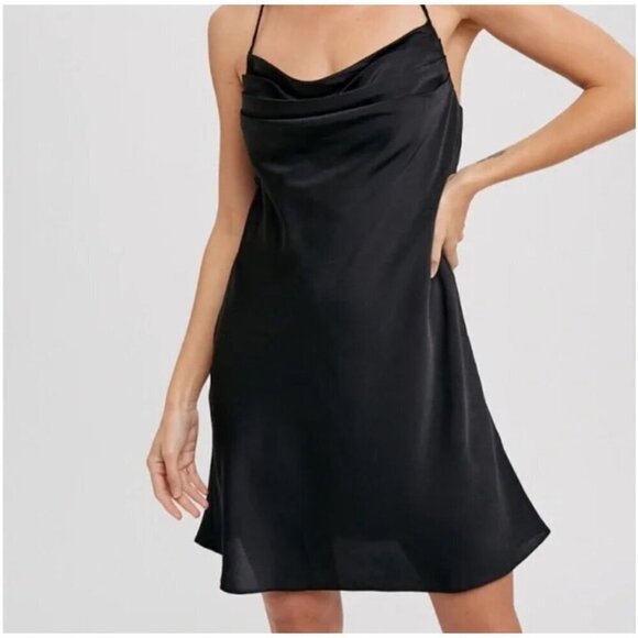 NWT The Blu Ivy Women's Black Satin Mini Cocktail Dress - Large - Picture 1 of 14